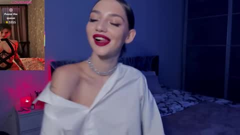 Sophie online show from October 2025 02:18:01 PM