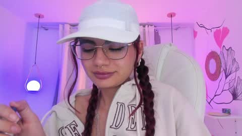 Snapshot of sophiecherry_ chatting on January 2025 10:20:02 AM Sophie IG sophiecherry es online show from January 2025 10:20:02 AM