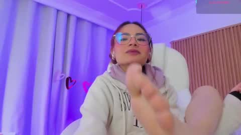 Snapshot of sophiecherry_ chatting on March 2025 05:51:01 AM Sophie IG sophiecherry es online show from March 2025 05:51:01 AM