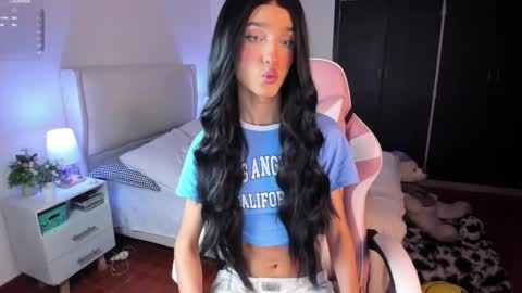    online show from December 2025 08:43:01 AM