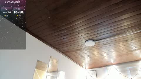 Sophie  online show from December 2025 01:19:01 PM