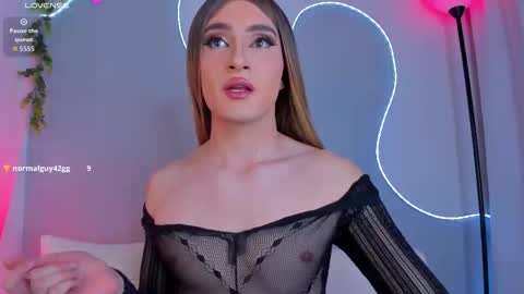 Sophie online show from September 2025 12:49:01 AM