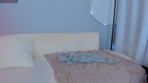 Sophie online show from June 2026 11:40:02 PM