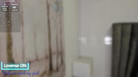 Snapshot of sophiee_smith chatting on January 2025 10:22:01 AM Sophie online show from January 2025 10:22:01 AM