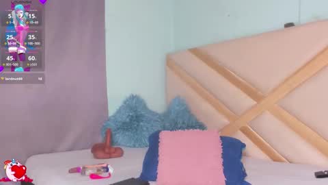 Snapshot of sophiee_sweets chatting on November 2025 10:23:01 PM Shophiee online show from November 2025 10:23:01 PM