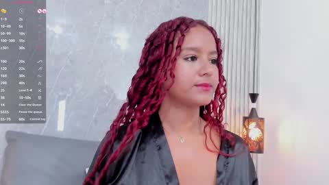Snapshot of sophiee_velvet chatting on January 2025 05:37:02 PM online show from January 2025 05:37:02 PM