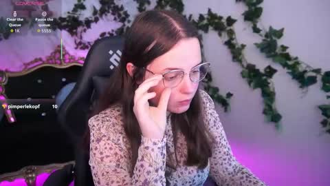 sophieedreams online show from October 2025 02:06:02 PM