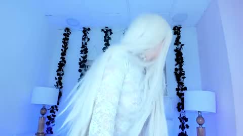 Snapshot of sophiehill_gh chatting on January 2025 10:26:01 PM SOPH online show from January 2025 10:26:01 PM