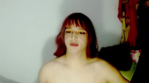 Snapshot of sophiehillsxo chatting on January 2025 12:20:01 AM sophiehillsxo online show from January 2025 12:20:01 AM