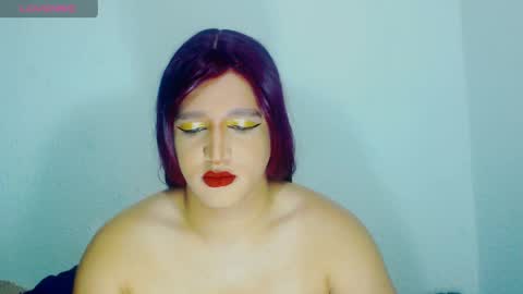 sophiehillsxo online show from May 2026 02:39:01 AM