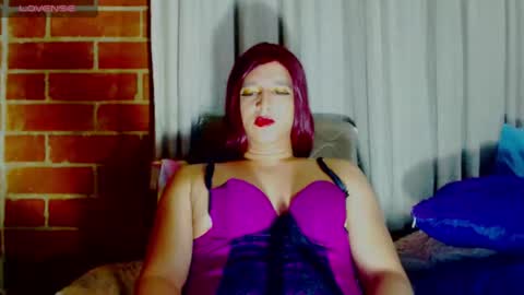 sophiehillsxo online show from August 2026 12:12:02 AM