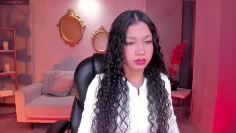 Sophie Houston online show from November 2025 04:13:01 AM