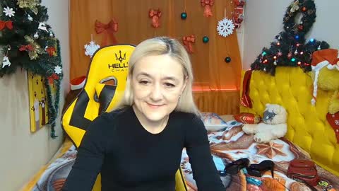 Snapshot of sophiekittyy chatting on December 2024 07:35:01 AM sophiekittyy online show from December 2024 07:35:01 AM