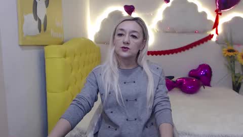 Snapshot of sophiekittyy chatting on February 2025 07:26:01 AM sophiekittyy online show from February 2025 07:26:01 AM