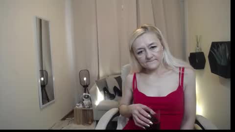 sophiekittyy online show from February 2026 07:53:02 AM