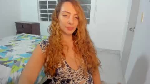 Snapshot of sophielatina chatting on January 2025 05:09:01 AM Sophia online show from January 2025 05:09:01 AM