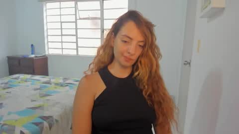 Snapshot of sophielatina chatting on February 2025 09:20:02 PM Sophia online show from February 2025 09:20:02 PM