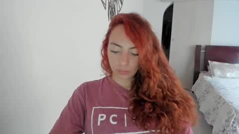 Snapshot of sophielatina chatting on September 2025 10:33:01 PM Sophia online show from September 2025 10:33:01 PM