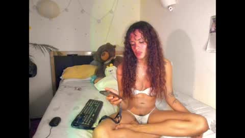 Snapshot of sophielondono21 chatting on May 2026 08:54:02 PM SofiTrans21 online show from May 2026 08:54:02 PM