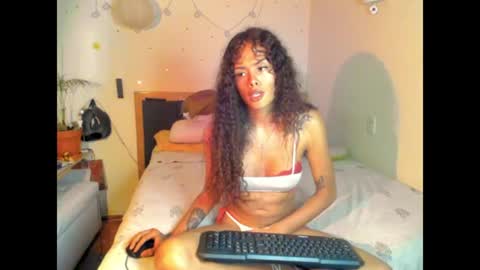 Snapshot of sophielondono21 chatting on June 2026 12:26:01 AM SofiTrans21 online show from June 2026 12:26:01 AM