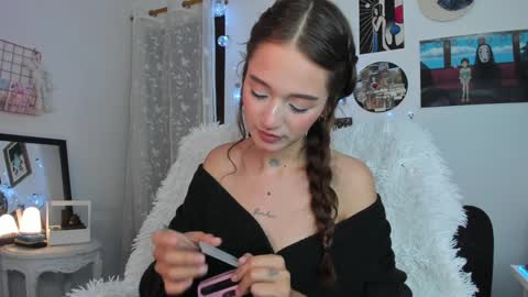Snapshot of sophieluck chatting on February 2025 05:52:01 AM Sophie online show from February 2025 05:52:01 AM