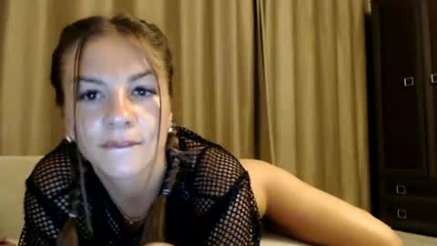 Snapshot of sophieluxe chatting on June 2026 08:24:01 PM sophieluxe online show from June 2026 08:24:01 PM