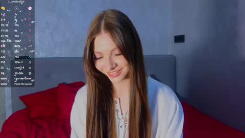 Snapshot of sophiemu11er chatting on December 2025 04:48:02 PM Lina online show from December 2025 04:48:02 PM