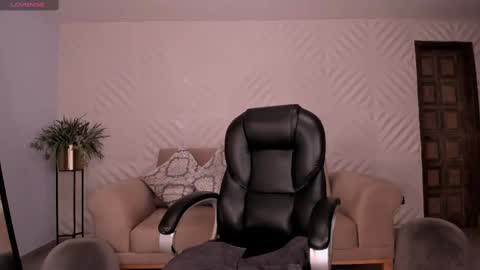 Sophie  Palmer online show from February 2025 02:43:02 PM