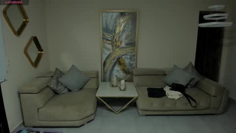 Sophie  Palmer online show from October 2025 10:23:02 AM