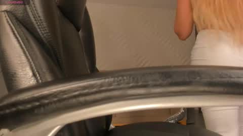 Sophie  Palmer online show from February 2026 12:36:01 PM