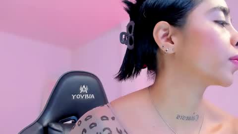 sophierooy online show from April 2026 03:10:02 PM