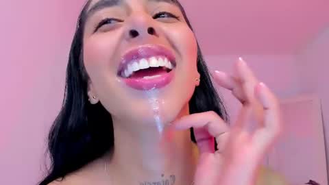 sophierooy online show from June 2026 11:59:01 PM