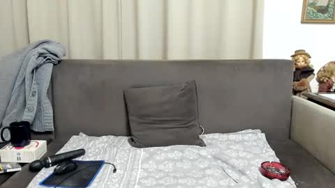 Sofia online show from October 2025 05:13:02 PM