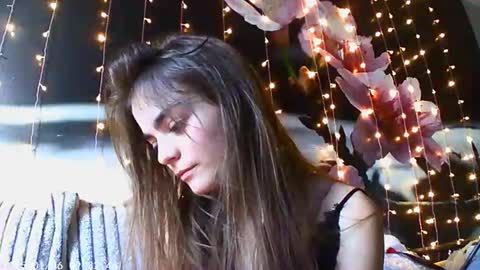 Snapshot of sophiesuvi chatting on January 2025 11:15:01 AM Sophie and my bestie Mandy online show from January 2025 11:15:01 AM