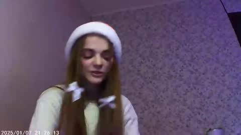 Snapshot of sophiesuvi chatting on January 2025 11:09:01 PM Sophie and my bestie Mandy online show from January 2025 11:09:01 PM