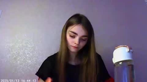 Snapshot of sophiesuvi chatting on January 2025 06:27:02 PM Sophie and my bestie Mandy online show from January 2025 06:27:02 PM