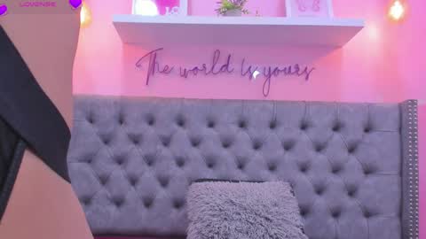 Sophii  online show from April 2026 08:26:02 PM