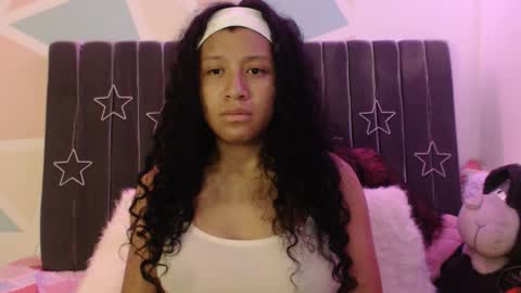 Snapshot of sophiia_dreams chatting on October 2025 12:35:02 AM Sophia this is not my real name online show from October 2025 12:35:02 AM