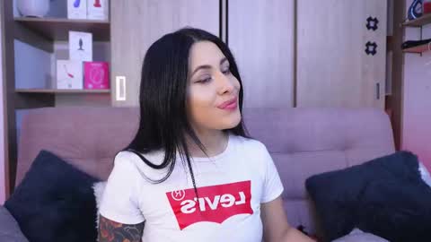 Sophiie online show from March 2026 03:12:01 AM