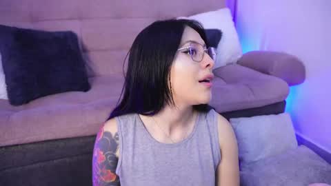 Snapshot of sophiiecums chatting on May 2026 01:21:02 AM Sophiie online show from May 2026 01:21:02 AM