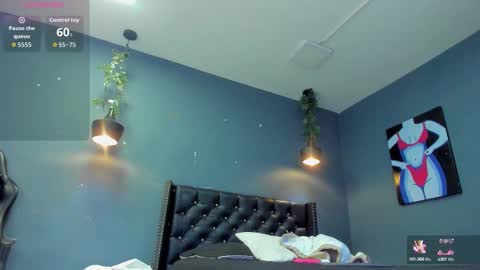 Sophie Taylor online show from September 2025 11:32:02 PM