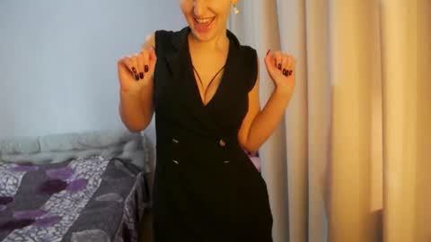 Sophi online show from February 2026 10:30:01 AM