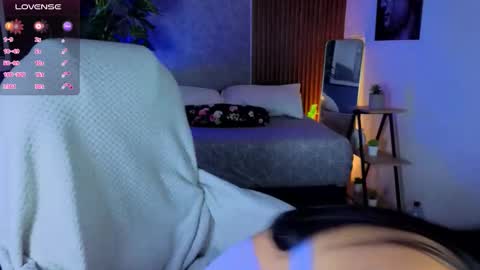 Snapshot of sophyadams_ chatting on March 2026 07:18:02 PM Sophy online show from March 2026 07:18:02 PM