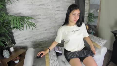 Snapshot of sophyadams_ chatting on March 2026 09:59:02 PM Sophy online show from March 2026 09:59:02 PM