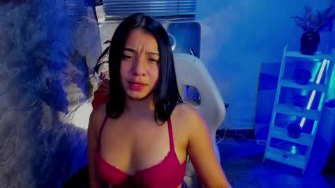 Snapshot of sophyadams_ chatting on April 2026 03:38:01 AM Sophy online show from April 2026 03:38:01 AM