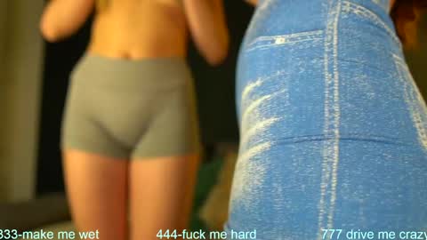 Snapshot of sophydiva chatting on April 2026 05:16:01 AM Sophydiva online show from April 2026 05:16:01 AM