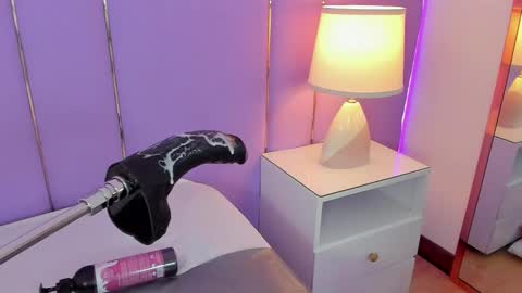 Sophy online show from November 2025 11:56:02 AM