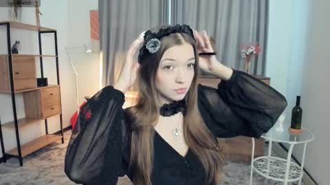 Snapshot of sophystarks chatting on December 2025 07:36:02 AM Emilia You can call me Emmy online show from December 2025 07:36:02 AM