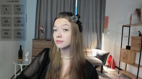 Snapshot of sophystarks chatting on December 2025 07:25:02 AM Emilia You can call me Emmy online show from December 2025 07:25:02 AM