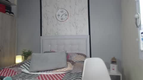 Snapshot of sopphiefox chatting on February 2025 01:18:02 AM Sofia online show from February 2025 01:18:02 AM